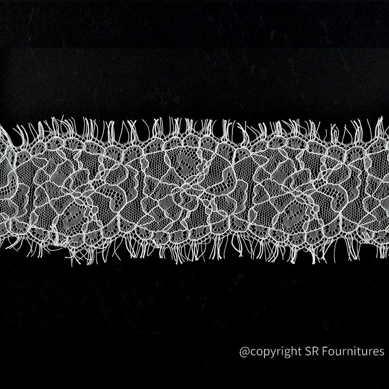 Dentelle chantilly - 30 mètres